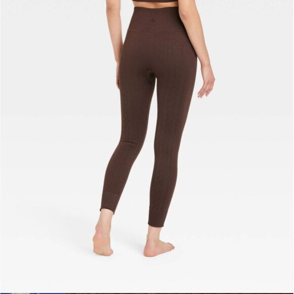 JoyLab Women's Seamless Cable Knit 7/8 Leggings Dark Brown XL - Picture 2 of 8